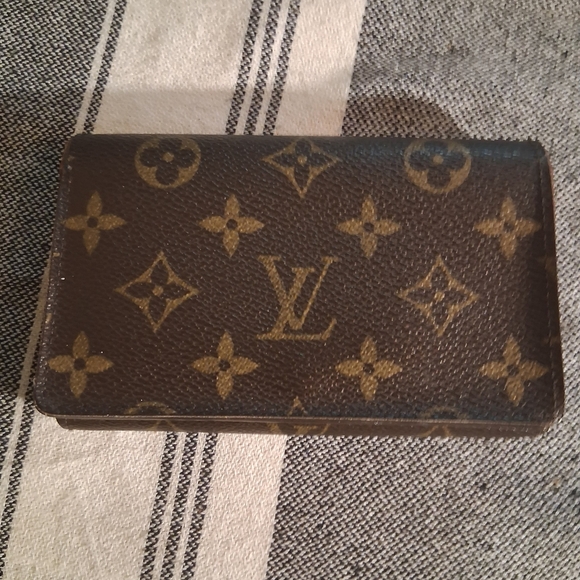 Louis Vuitton Handbags - Louis Vuitton Monogram Wallet
